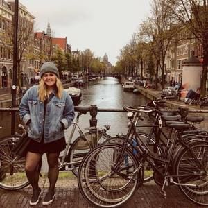 Meet your Posher, Stephanie